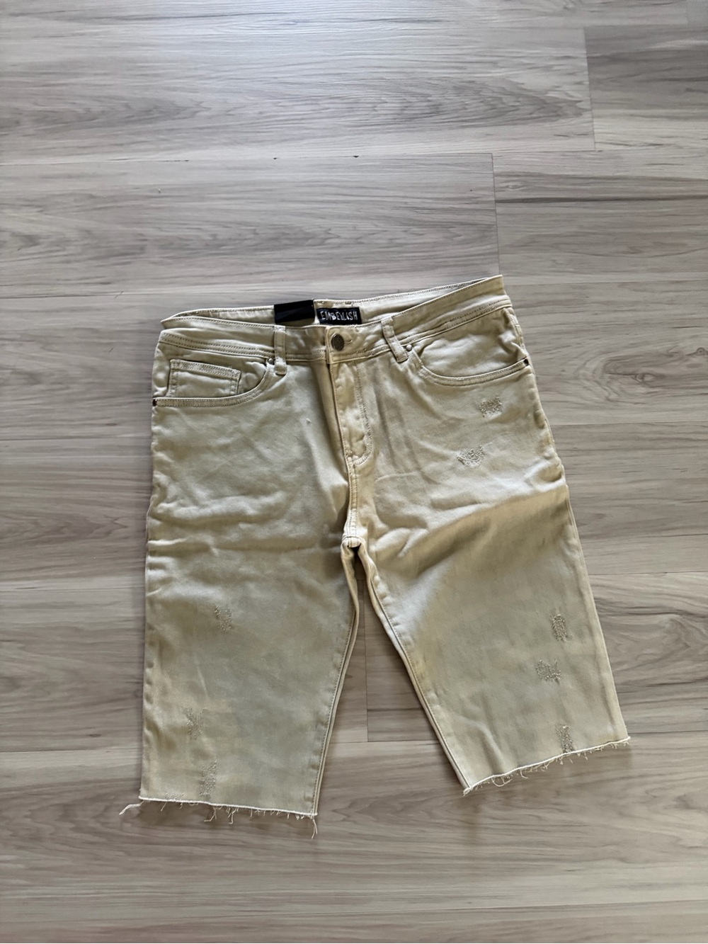 Embellish khaki shorts size 32